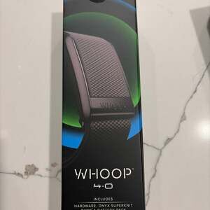 WHOOP 4.0 Wearable Health & Fitness Tracker with Onyx SuperKnit Band
